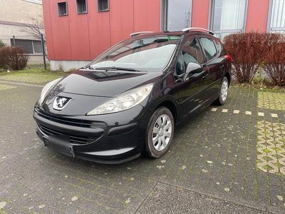 Schwarz Gebraucht 2008 Peugeot 207 Kombi | 2.100 € (Etwas zu teuer)
