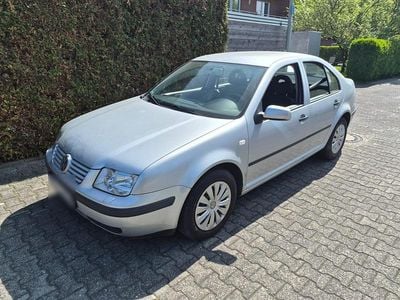 Brugt VW Golf IV 104 HK (76 kW) 2001 Sølv Sedan