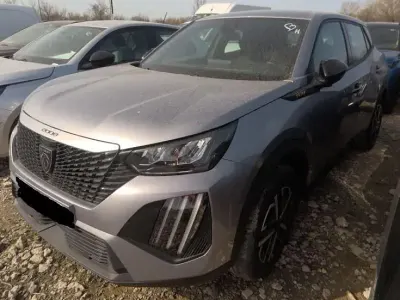 Usata Peugeot 2008 Style 136 CV (100 kW) 2025 Grigio SUV