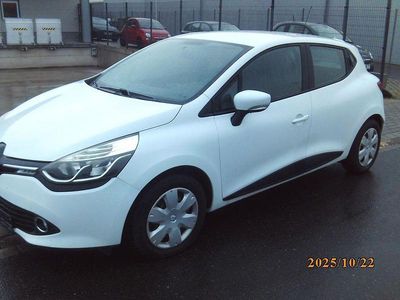 Gebraucht Renault Clio IV LIMITED 90 PS (66 kW) 2015 Weiß Limousine