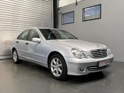Gebraucht Mercedes C180 143 PS (105 kW) 2006 Iridiumsilber  metalliclack Limousine
