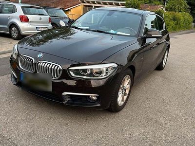 Usata BMW 116 Urban Line 116 CV (85 kW) 2015 Marrone Utilitaria