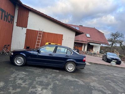 BMW 323