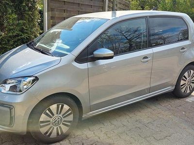 Usata VW e-up! United 61 kW (83 CV) 2021 Argento Utilitaria