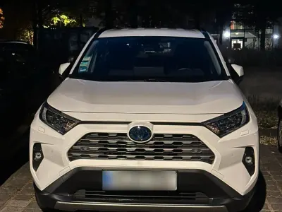 Gebraucht Toyota RAV4 Hybrid Comfort 222 PS (163 kW) 2023 Weiß SUV