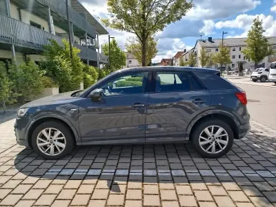 Gebraucht Audi Q2 115 PS (84 kW) 2018 Grau SUV