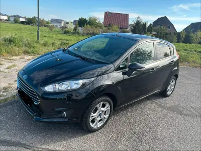 Gebraucht Ford Fiesta 80 PS (58 kW) 2013 Schwarz Kleinwagen