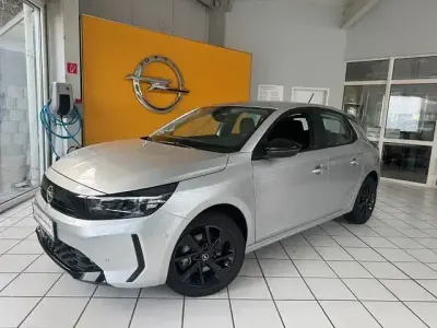 Usata Opel Corsa Edition 101 CV (74 kW) 2025 Argento Utilitaria