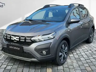Nuova Dacia Sandero Expression 91 CV (66 kW) 2025 Grigio SUV