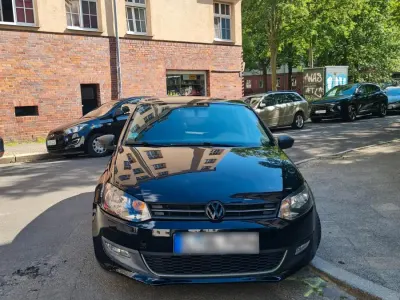 Gebraucht VW Polo 60 PS (44 kW) 2009 Schwarz Kleinwagen