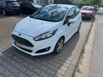 Gebraucht Ford Fiesta Sport 125 PS (91 kW) 2015 Weiß Kleinwagen