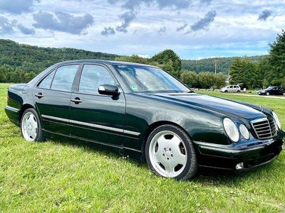 Mercedes E200