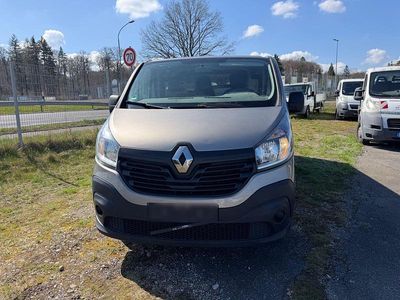 Second-hand Renault Trafic 121 CP (88 kW) 2017 Gri Monovolum