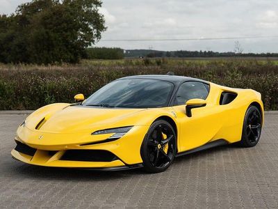 Gebraucht Ferrari SF90 780 PS (573 kW) 2023 Gelb