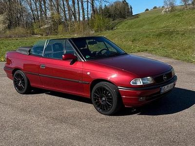 Gebraucht Opel Corsa 116 PS (85 kW) 1995 Rot Kleinwagen