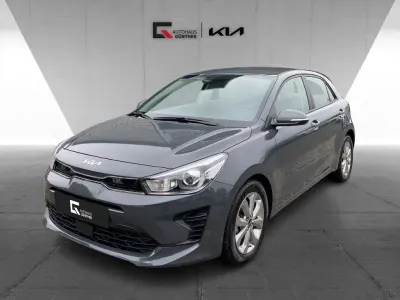 Używany Kia Rio Vision 101 KM (74 kW) 2023 Szary Sedan/Limuzyna