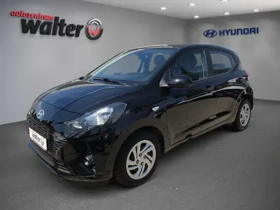Gebraucht Hyundai i10 Select 63 PS (46 kW) 2025 Schwarz Kleinwagen