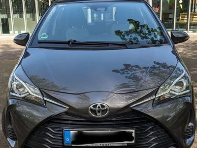gebraucht Toyota Yaris Comfort Garantie bis 03/25 8-fach bereift