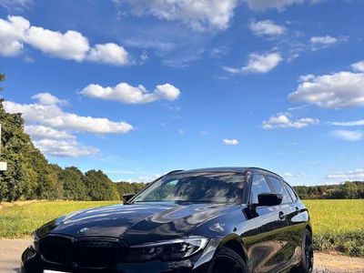Gebraucht BMW 318 Sport Line 156 PS (114 kW) 2020 Schwarz Kombi