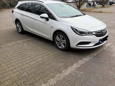 Usata Opel Astra Business 110 CV (80 kW) 2017 Bianco Station wagon