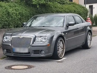 Gebraucht Chrysler 300C 431 PS (317 kW) 2006 Grau Limousine