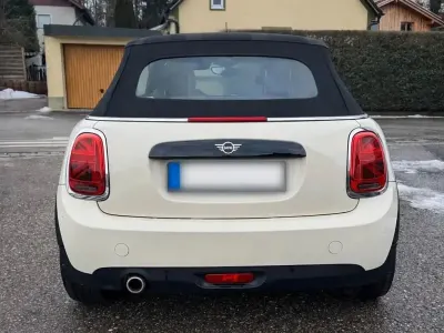 Gebraucht Mini Cooper 136 PS (100 kW) 2018 Weiß Kleinwagen