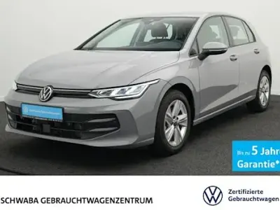 Gebraucht VW Golf VIII Life 116 PS (85 kW) 2025 Mondsteingrau Limousine