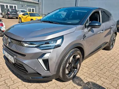 Używany Renault Captur Techno 158 KM (116 kW) 2025 Czarny SUV