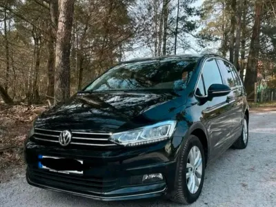 Gebraucht VW Touran 150 PS (110 kW) 2019 Schwarz Van / Kleinbus