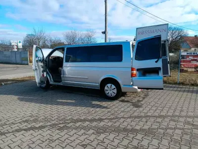 Używany VW Caravelle 174 KM (127 kW) 2006 Srebrny Van