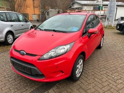 Gebraucht Ford Fiesta Trend 92 PS (67 kW) 2010 Rot Kleinwagen