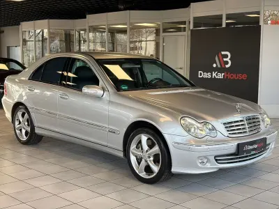 Używany Mercedes C320 Sport Edition 224 KM (164 kW) 2006 Srebrny Sedan/Limuzyna