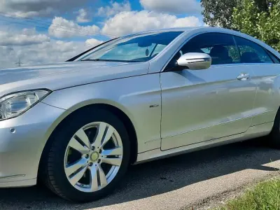 Gebraucht Mercedes 350 294 PS (216 kW) 2009 Silber Coupé