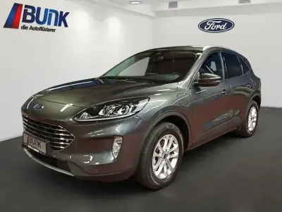Gebraucht Ford Kuga Titanium 225 PS (165 kW) 2022 Grau SUV