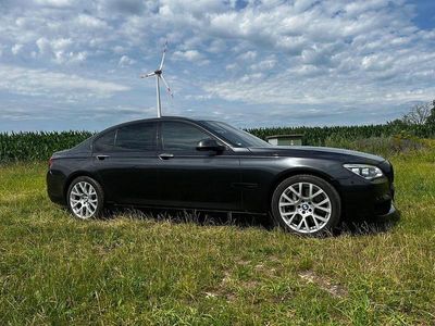 BMW 750