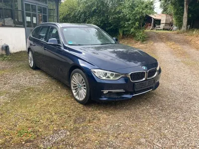 Gebraucht BMW 330 Performance 258 PS (189 kW) 2014 Blau Kombi