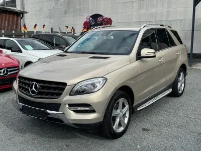 Gebraucht Mercedes ML350 258 PS (189 kW) 2012 Beige SUV