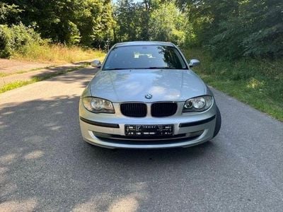 Usata BMW 118 143 CV (105 kW) 2007 Argento Utilitaria