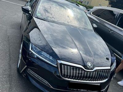 Gebraucht Skoda Superb Style 218 PS (160 kW) 2020 Schwarz Kombi