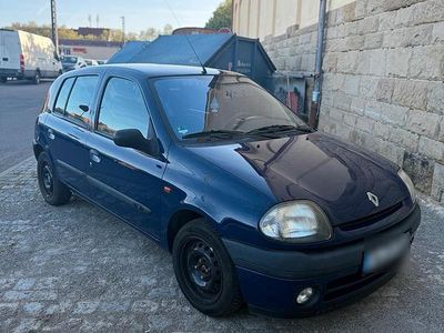 Second-hand Renault Clio II 58 CP (42 kW) 1999 Albastru Hatchback