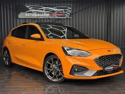 Orange Gebraucht 2019 Ford Focus Performance Edition Limousine | 22.200 € (Fairer Preis)