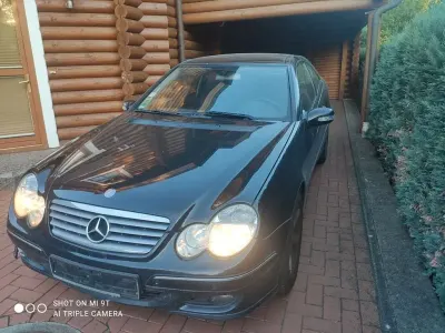 Gebraucht Mercedes C180 143 PS (105 kW) 2006 Schwarz Coupé
