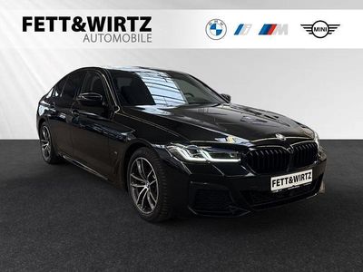Gebraucht BMW 520 M Sport 184 PS (135 kW) 2021 Saphirschwarz metallic Limousine