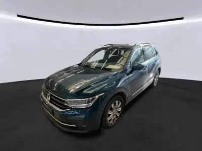 Gebraucht VW Tiguan Life 150 PS (110 kW) 2023 Blau SUV