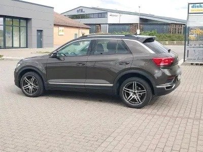 Gebraucht VW T-Roc 150 PS (110 kW) 2019 Braun SUV