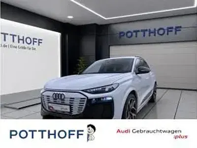 Gebraucht Audi Q6 e-tron 185 kW (252 PS) 2025 Weiß (gletscherweiß metallic) SUV