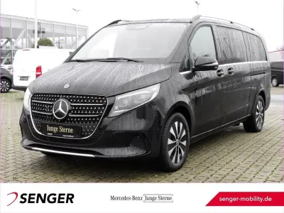 Begagnad Mercedes V300 Avantgarde 237 HK (174 kW) 2024 Svart Minibuss