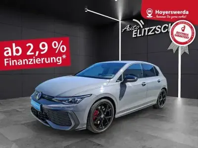 Używany VW Golf VIII GTI 265 KM (194 kW) 2025 Szary Sedan/Limuzyna