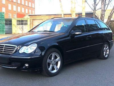 Gebraucht Mercedes C180 Avantgarde 143 PS (105 kW) 2006 Schwarz Kombi
