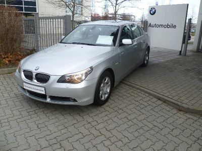 Gebraucht BMW 520 170 PS (125 kW) 2004 Silber metallic Limousine